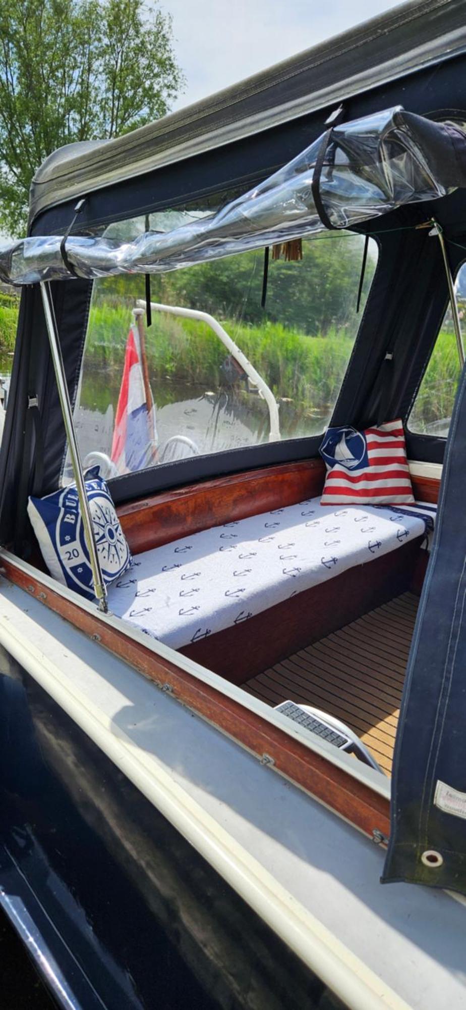 Boat Allemansfreon - Kamperen Op Het Water - Niet Om Mee Te Varen - Read Host Profile-Lees Hostprofiel Jutrijp Bagian luar foto